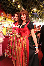 Moderatorin Alexandra Polzin, Sängerin Anna Maria Kaufmann  (©Foto: Swiss-Photo/D.Offhaus)